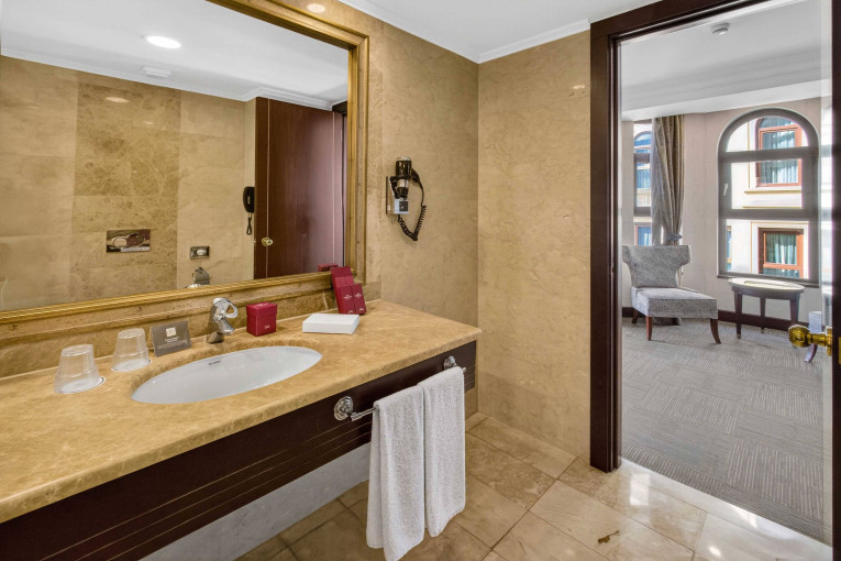 Crowne Plaza İstanbul Old City